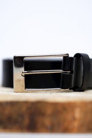 La ceinture minimaliste en cuir